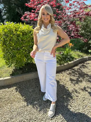 Aya White Jean
