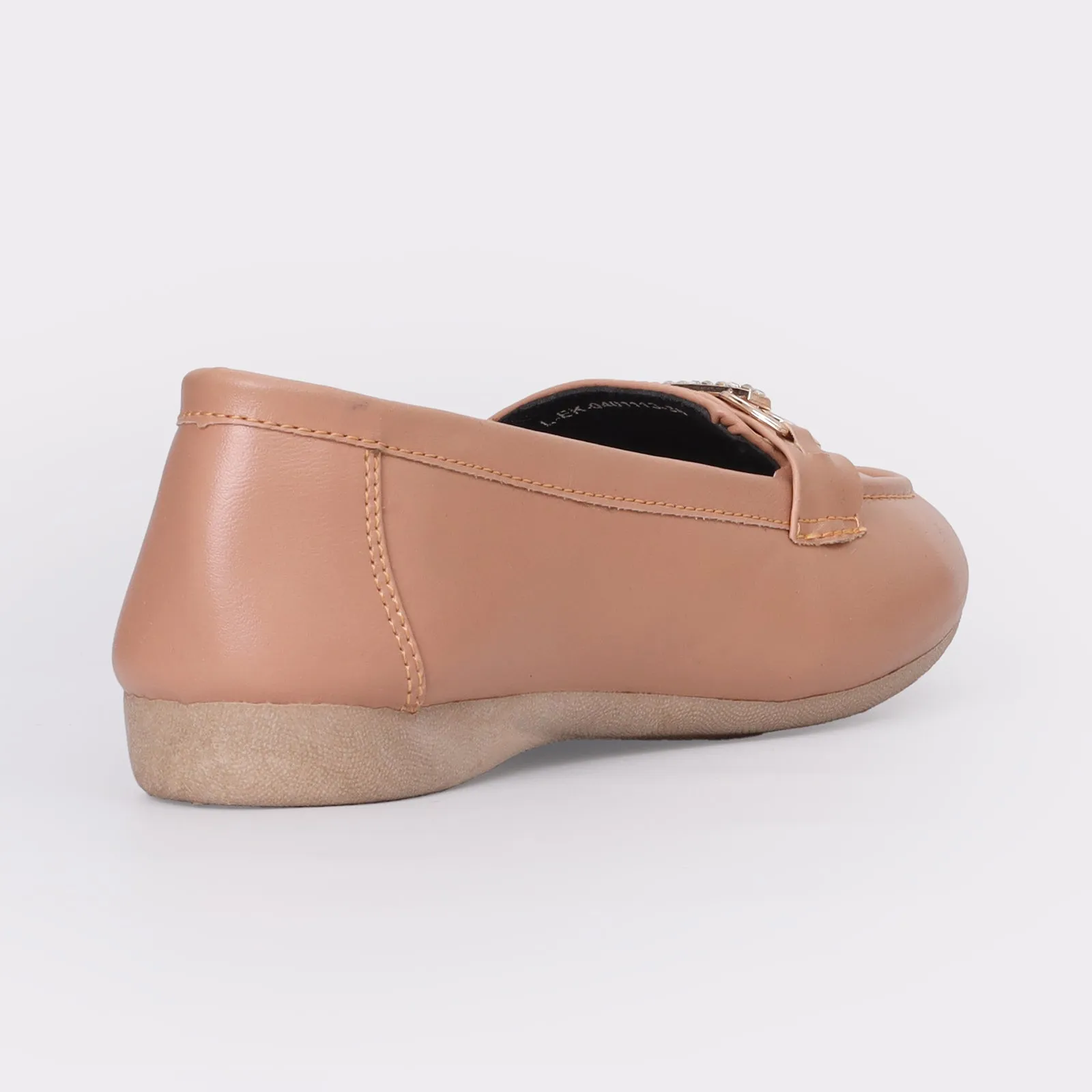 Casual pumps for women