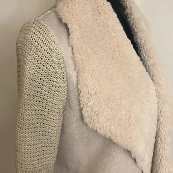 Chelsea &amp; Theodore Faux Suede, Faux Suede Open Front Sweater Cardigan, Sz. S.