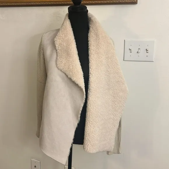 Chelsea &amp; Theodore Faux Suede, Faux Suede Open Front Sweater Cardigan, Sz. S.