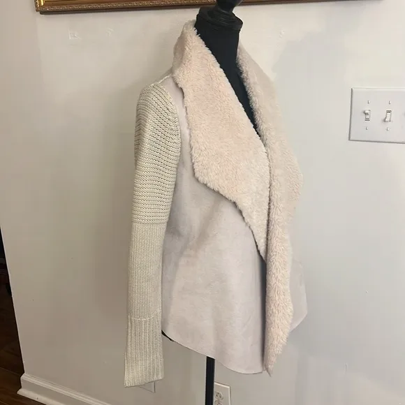Chelsea &amp; Theodore Faux Suede, Faux Suede Open Front Sweater Cardigan, Sz. S.