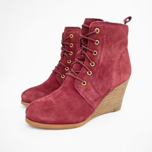 Diba Blake Wedge Bootie New Without Box