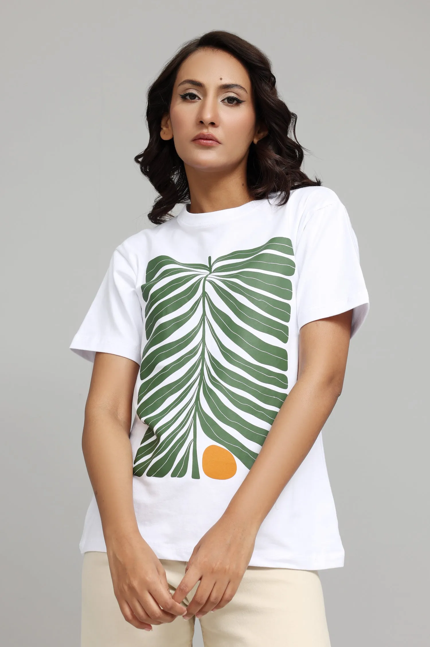 ECO-CHIC TROPICAL LEAF GRAPHIC T-SHIRT-GREEN