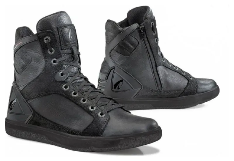 Forma Hyper Boots