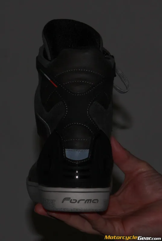 Forma Hyper Boots