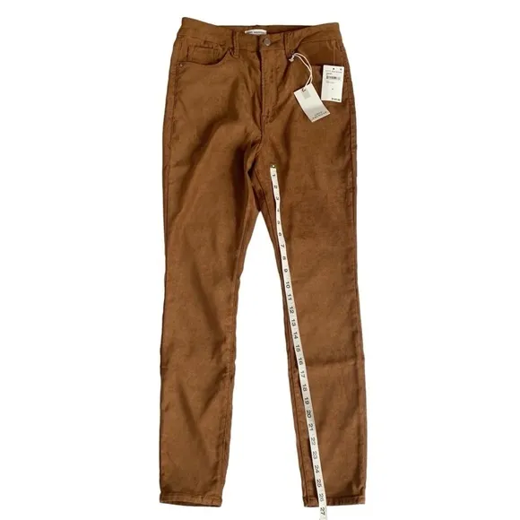 GOOD AMERICAN Good Waist Faux Suede Skinny Jeans! Retail $145.