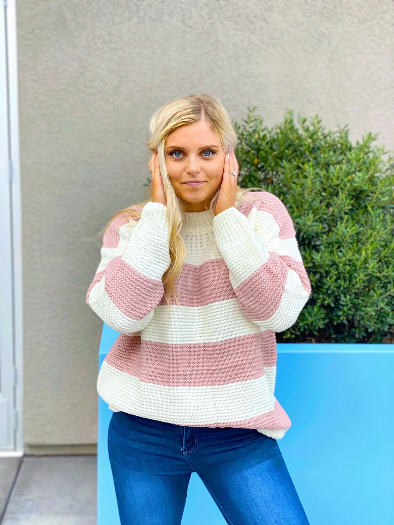 HAPPINESS IS COZY SWEATER-ROSE