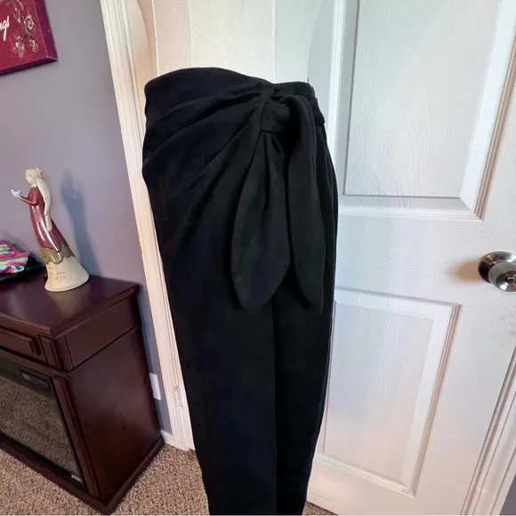 J Mclaughlin Womens Size 6 Carlie Skirt Black Faux Suede Wrap Midi Waist Tie