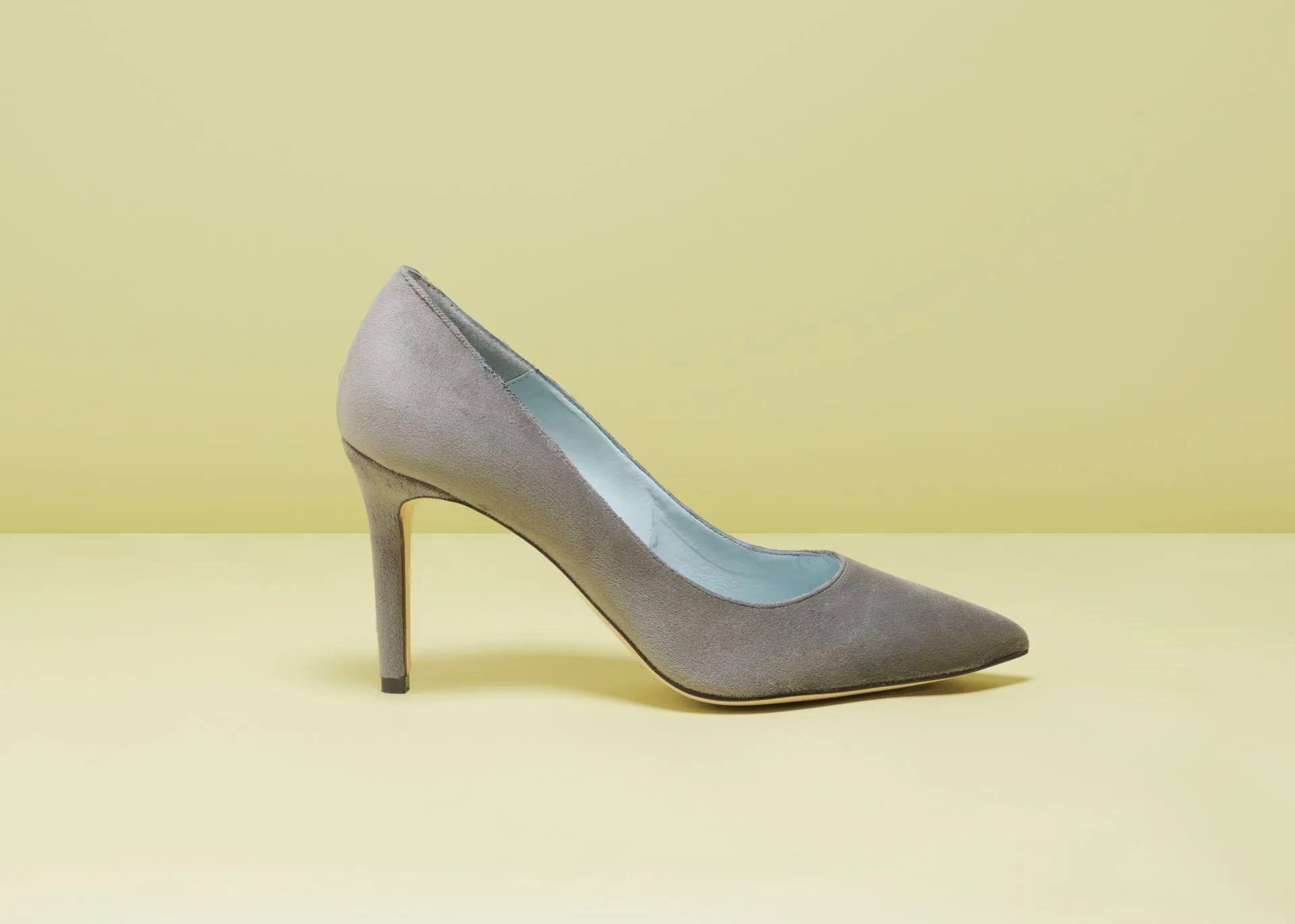 MARA GRAY VELVET PUMPS