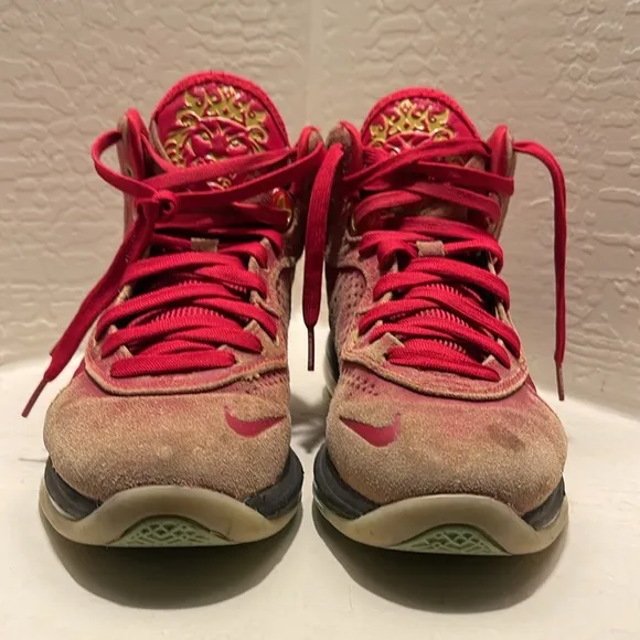 Nike LeBron 8 VIII BG GS Empire Jade DH3236-600 Sizez 7Y Red and Tan Yellow.