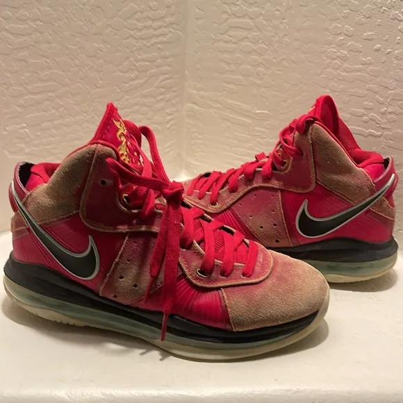 Nike LeBron 8 VIII BG GS Empire Jade DH3236-600 Sizez 7Y Red and Tan Yellow.