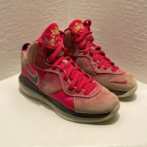 Nike LeBron 8 VIII BG GS Empire Jade DH3236-600 Sizez 7Y Red and Tan Yellow.
