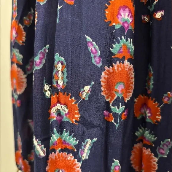 NWT Maeve Anthropology floral Navy Skirt with sequins and beadwork size xsmall