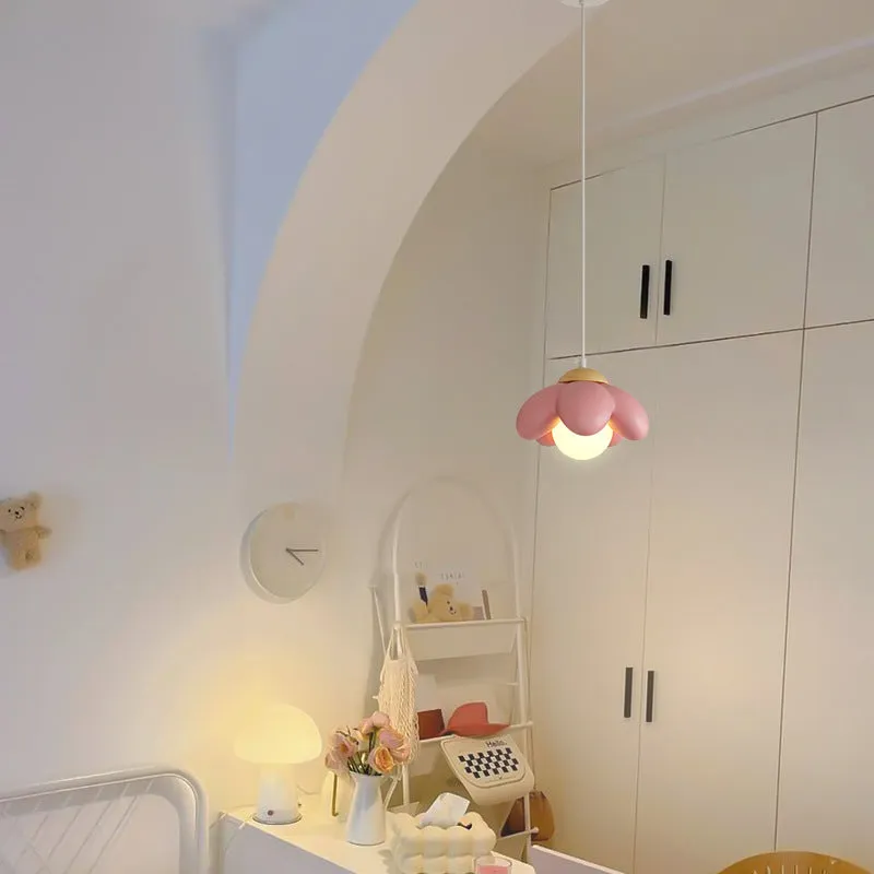 Petal Pendant Light