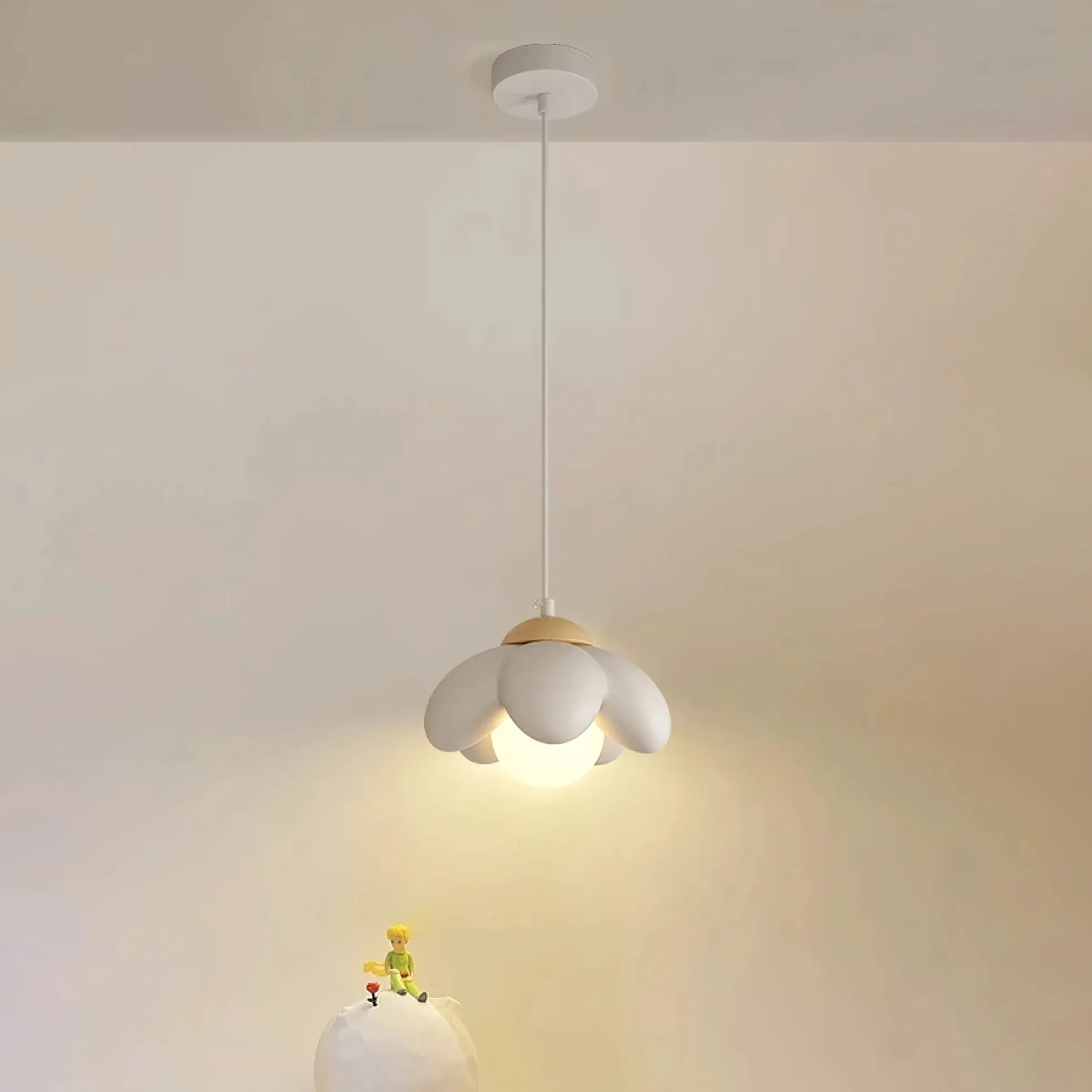 Petal Pendant Light