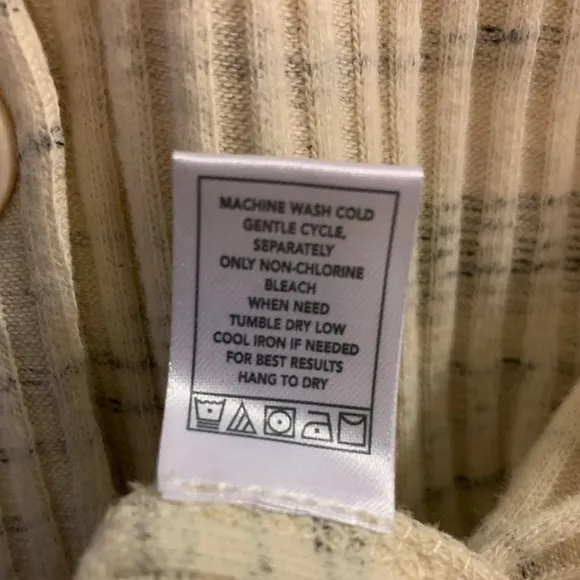 Revolve Monrow Ribbed Cotton Cozy Cardigan Size Large NWT Fall Essential