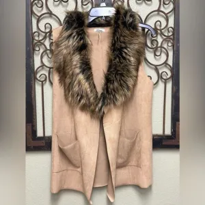 Rosette sleeveless faux fur faux suede Vest