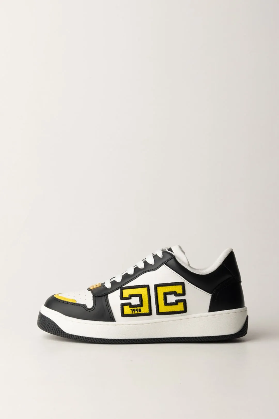 Sneakers In Pelle con Logo Doppia C