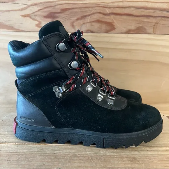 SOREL Joan of Arctic Next Lite Waterproof Hiker Boot Women's US 6