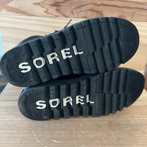 SOREL Joan of Arctic Next Lite Waterproof Hiker Boot Women's US 6