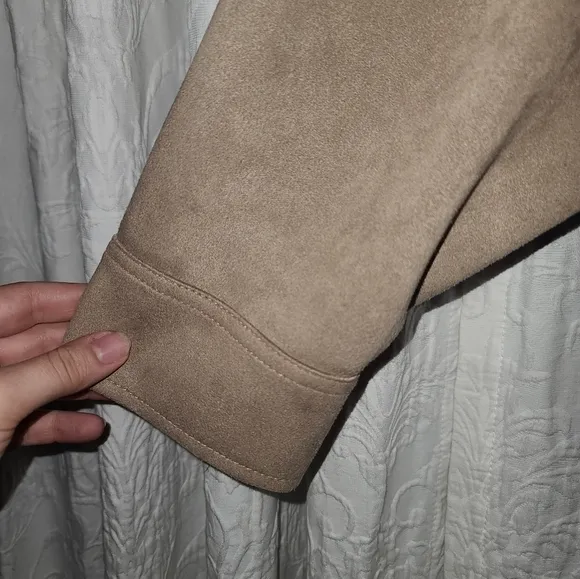 Truth fax suede fall shacket sz m