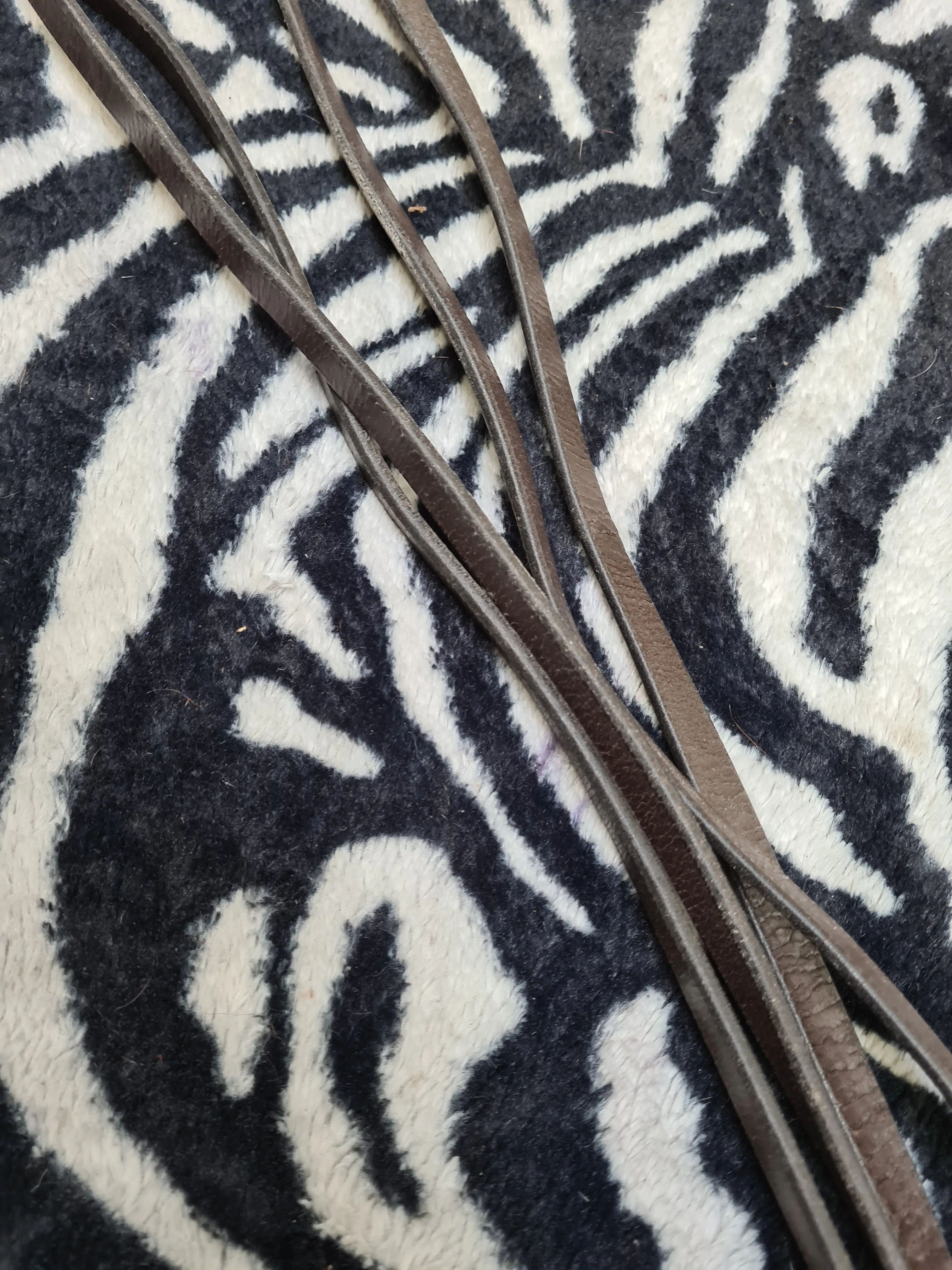 Used cob size brown leather reins FREE POSTAGE☆