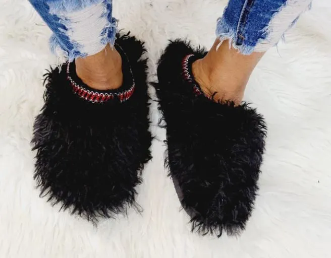 Wild Diva COOLIO-02 Black Cozy Slip-On Slippers