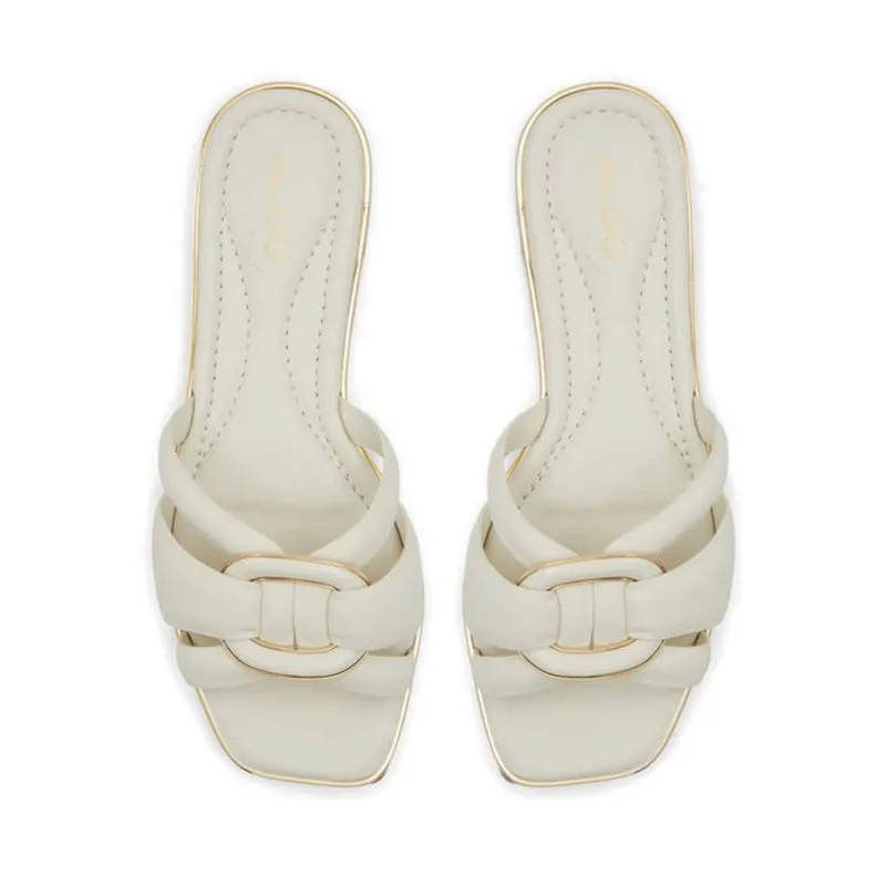 Yesenia Flat Sandals - White